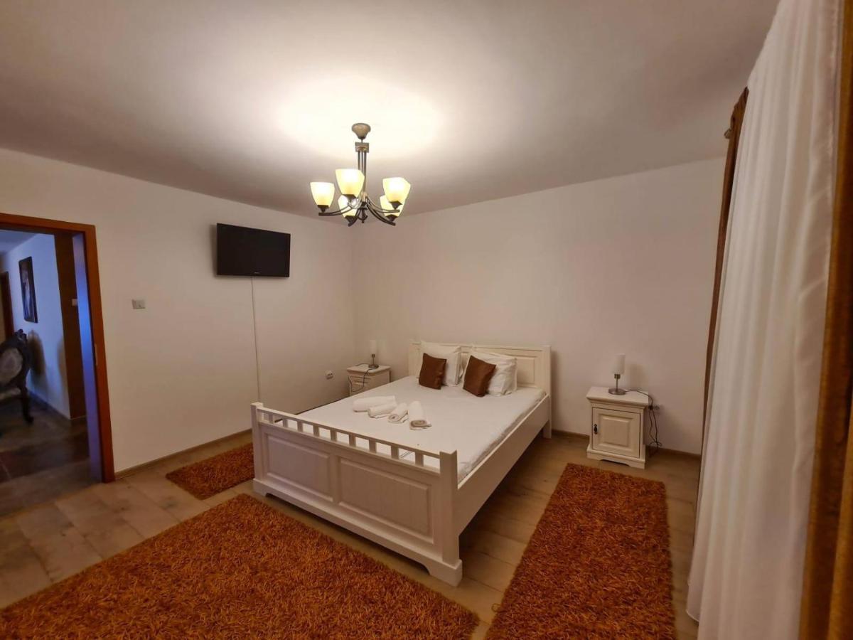 Casa Luca Otel Moldova Noua Dış mekan fotoğraf